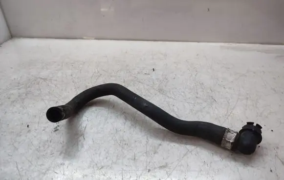 Volvo XC90 Engine coolant pipe/hose 30745337