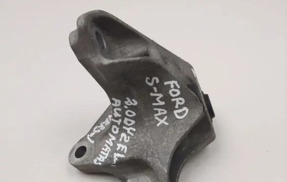 Ford S-MAX Engine mount bracket DS736P093GA