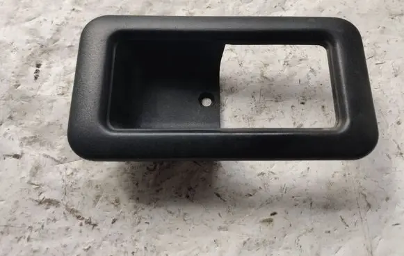 Other rear door trim element