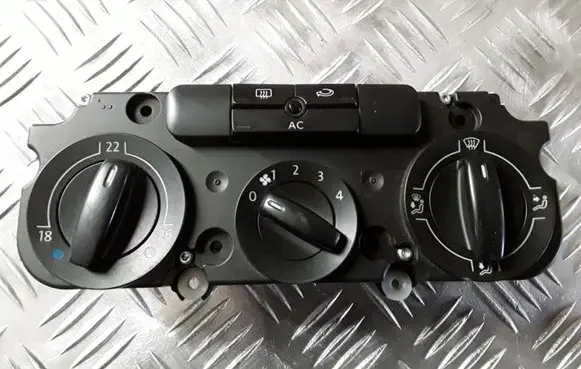 Volkswagen Golf V Climate control unit 1K0820047HM 5HB00935260