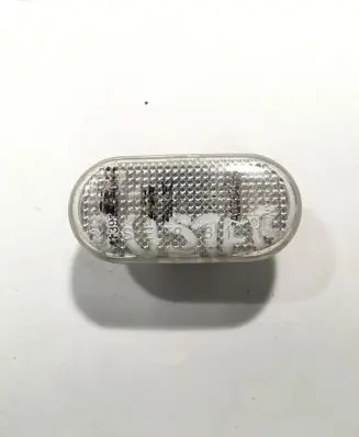 Dacia Duster Front fender indicator light 8200257684 A079469 13915012