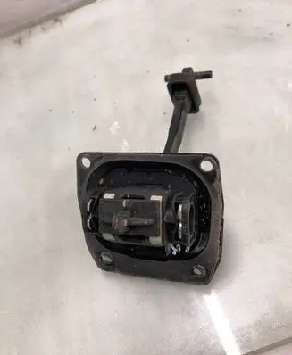Peugeot Expert Rear door check strap stopper 9809831880