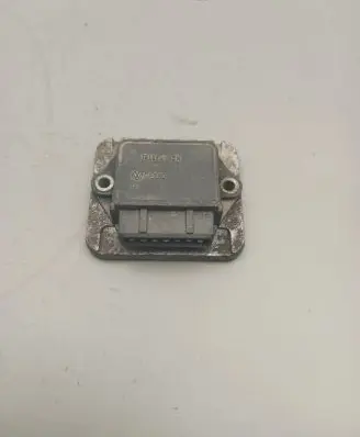 Volkswagen Jetta II Ignition amplifier control unit 191905351B 339373