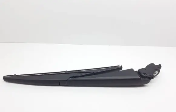 Toyota Auris E180 Rear wiper blade AJ9808