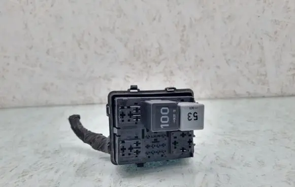 Volkswagen PASSAT B6 Fuse module 1K0937507B