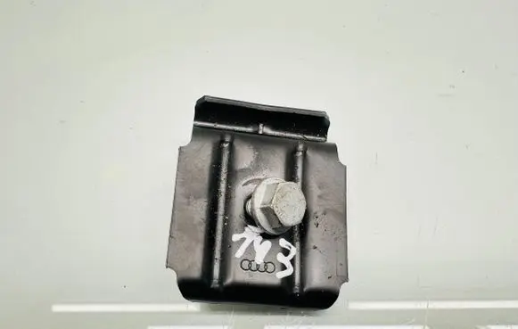 Battery bracket