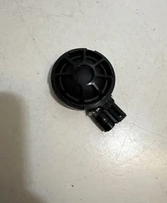 Tesla Model S Front door speaker 100483300A 1000345001