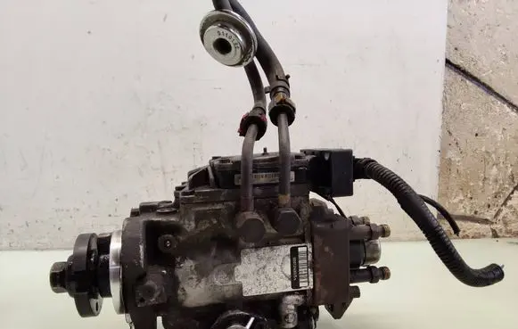 Ford Focus Fuel injection high pressure pump 0470004002 00972140025 XS4Q9A543NH