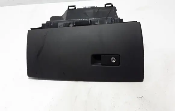 Volvo V70 Glove box 39891975