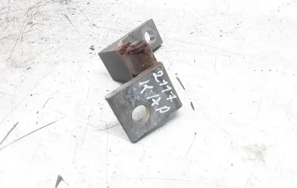 Fiat Croma Front door lower hinge 
