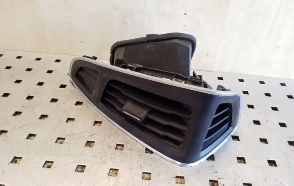 Ford Focus Dashboard side air vent grill/cover trim BM51A018B09DF3JA6