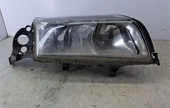Volvo S40, V40 Headlight/headlamp 