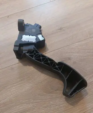 Toyota RAV 4 (XA40) Accelerator throttle pedal 781100W040 18039C 20470467131