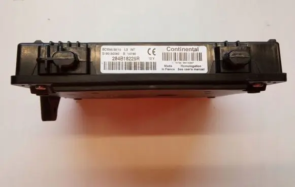 Renault Scenic III - Grand scenic III Engine control unit/module ECU 284B18225R S180180060