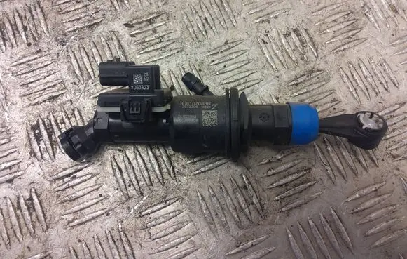 Dacia Duster II Clutch slave cylinder 306107088R