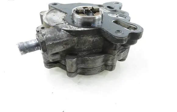 Volkswagen Touran I Vacuum pump 03G145209