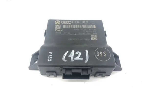 Audi A4 S4 B8 8K Gateway control module 8T0907468H