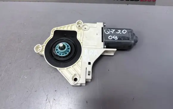 Audi Q7 4L Rear door window regulator motor 966934200 7746026820