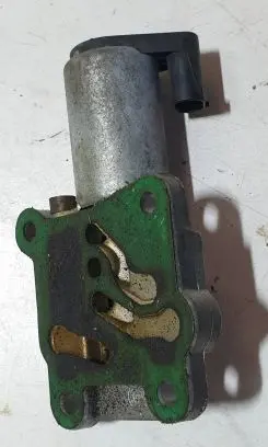 Volvo XC70 Camshaft vanos timing valve F347115 8670424