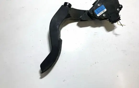 Audi A6 S6 C5 4B Accelerator throttle pedal 8d1723523f
