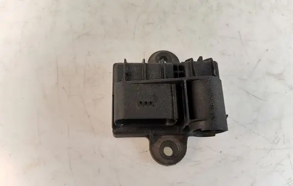 Mercedes-Benz Sprinter W906 Glow plug pre-heat relay A6519003103 51299070D