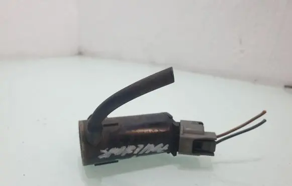 KIA Sportage Windscreen/windshield washer pump 9851025100