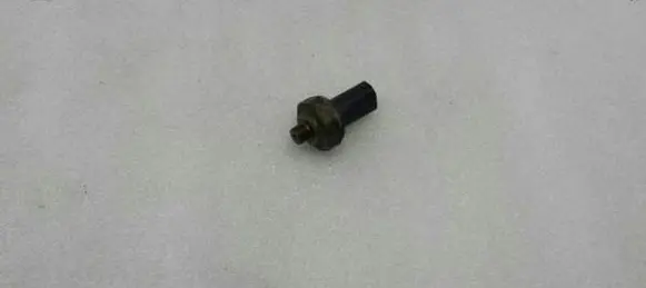 Mercedes-Benz CL C216 Air conditioning (A/C) pressure sensor A2205420118