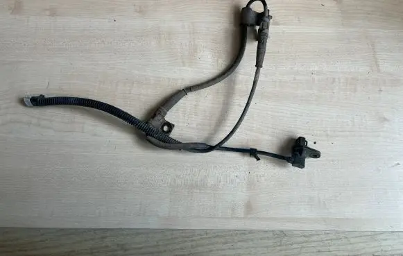 Hyundai i30 ABS brake wheel speed sensor 598102L300