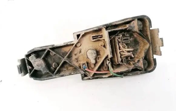 Volkswagen PASSAT B2 Tail light bulb cover holder 321945257G