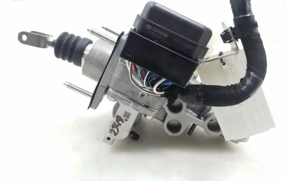 Toyota Prius Prime Master brake cylinder 4705047861