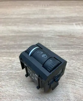 Skoda Octavia Mk2 (1Z) Headlight level height control switch 1Z0941333