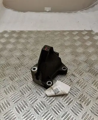 Jeep Grand Cherokee Engine mounting bracket 52124990AD