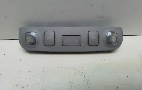 Audi A3 S3 8L Rear seat light 8L4947111