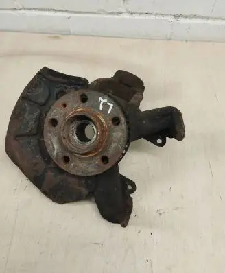 Volkswagen Golf IV Front wheel hub spindle knuckle