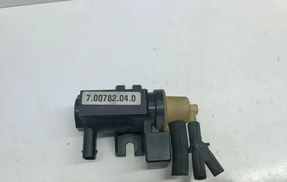 Vacuum valve