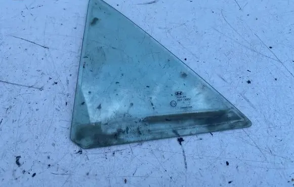 Hyundai i20 (GB IB) Rear vent window glass 