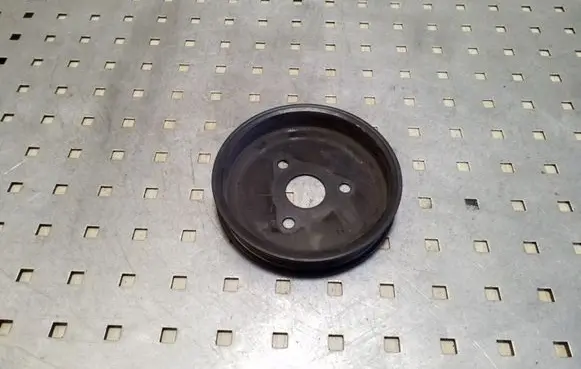 Opel Meriva A Water pump pulley 90531737