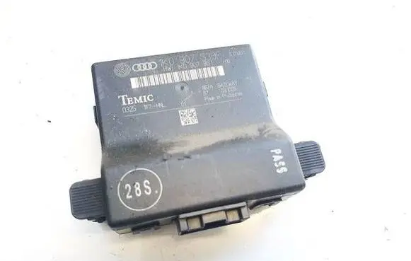 Volkswagen Jetta V Other control units/modules 1K0907530F 1K0907951