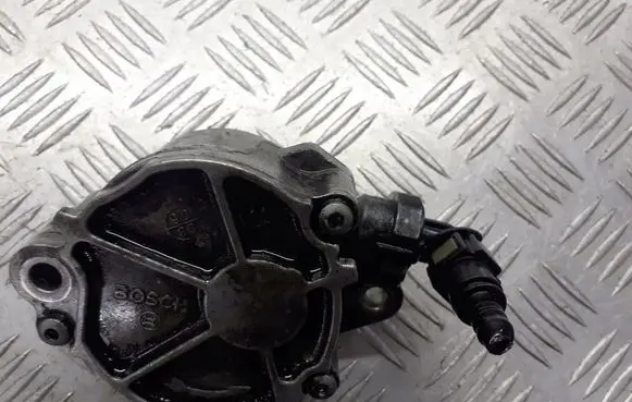 Citroen C4 I Vacuum pump D156-2B