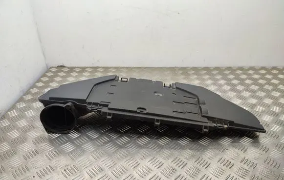 BMW X6 E71 Air filter cleaner box bracket assembly 688238