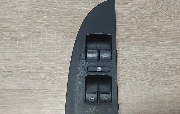 Seat Leon (1P) Electric window control switch 1K4959857B