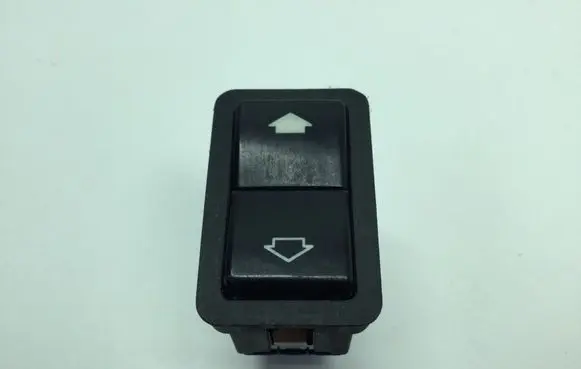 BMW 5 E39 Electric window control switch 8368932