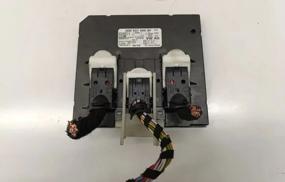 Volkswagen PASSAT B8 Comfort/convenience module 5Q0937086BF