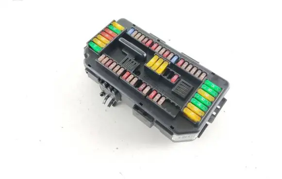 BMW X5 F15 Fuse module 6819653 26022017 19326000004