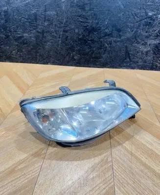 Opel Zafira A Headlight/headlamp 90582021
