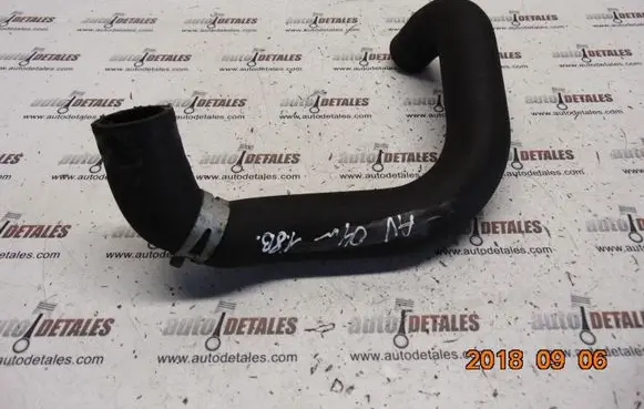 Toyota Avensis T250 Engine coolant pipe/hose