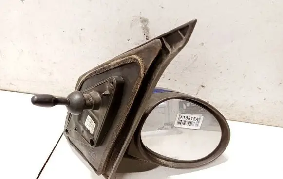 Toyota Aygo AB10 Front door electric wing mirror