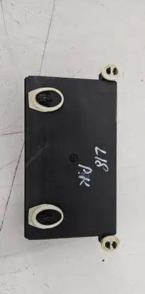 Mercedes-Benz E W211 Door control unit/module 2118201585 ZN38S3030