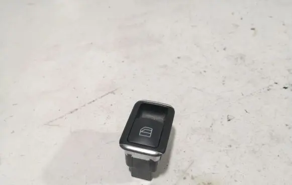 Mercedes-Benz C W204 Electric window control switch A2049055502