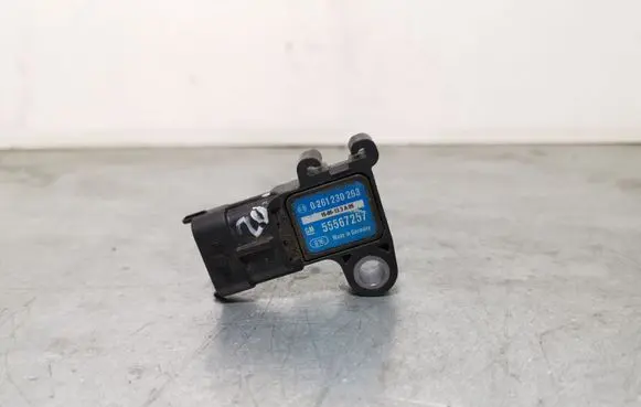 Opel Zafira C Air pressure sensor 55567257 0261230263